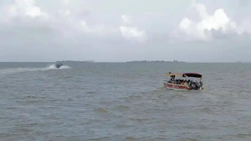 Play Multimedios 95.7 post