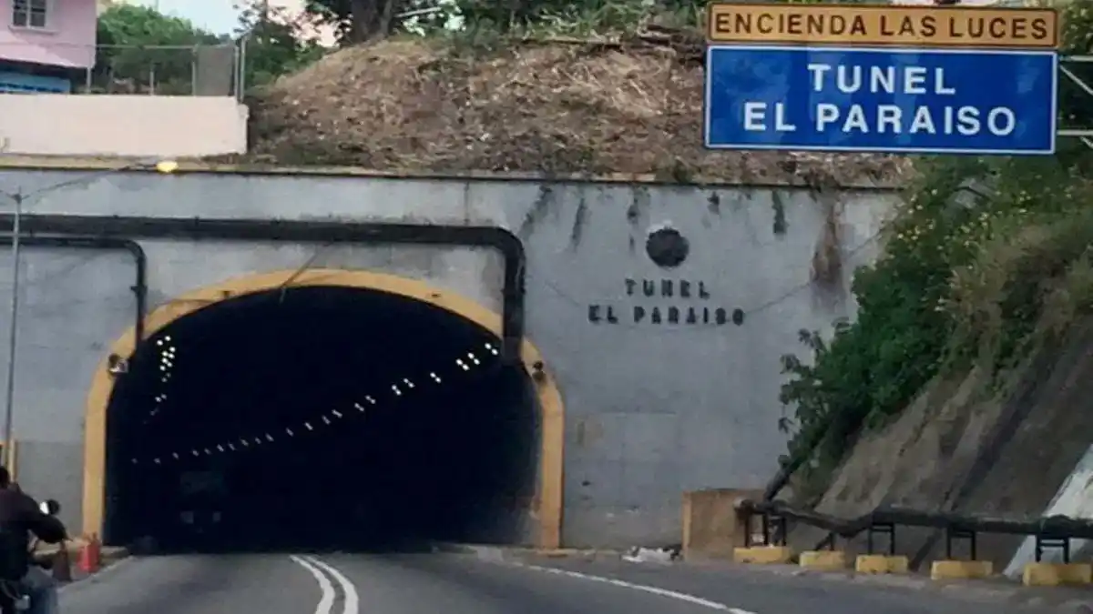 Play Multimedios 95.7 post