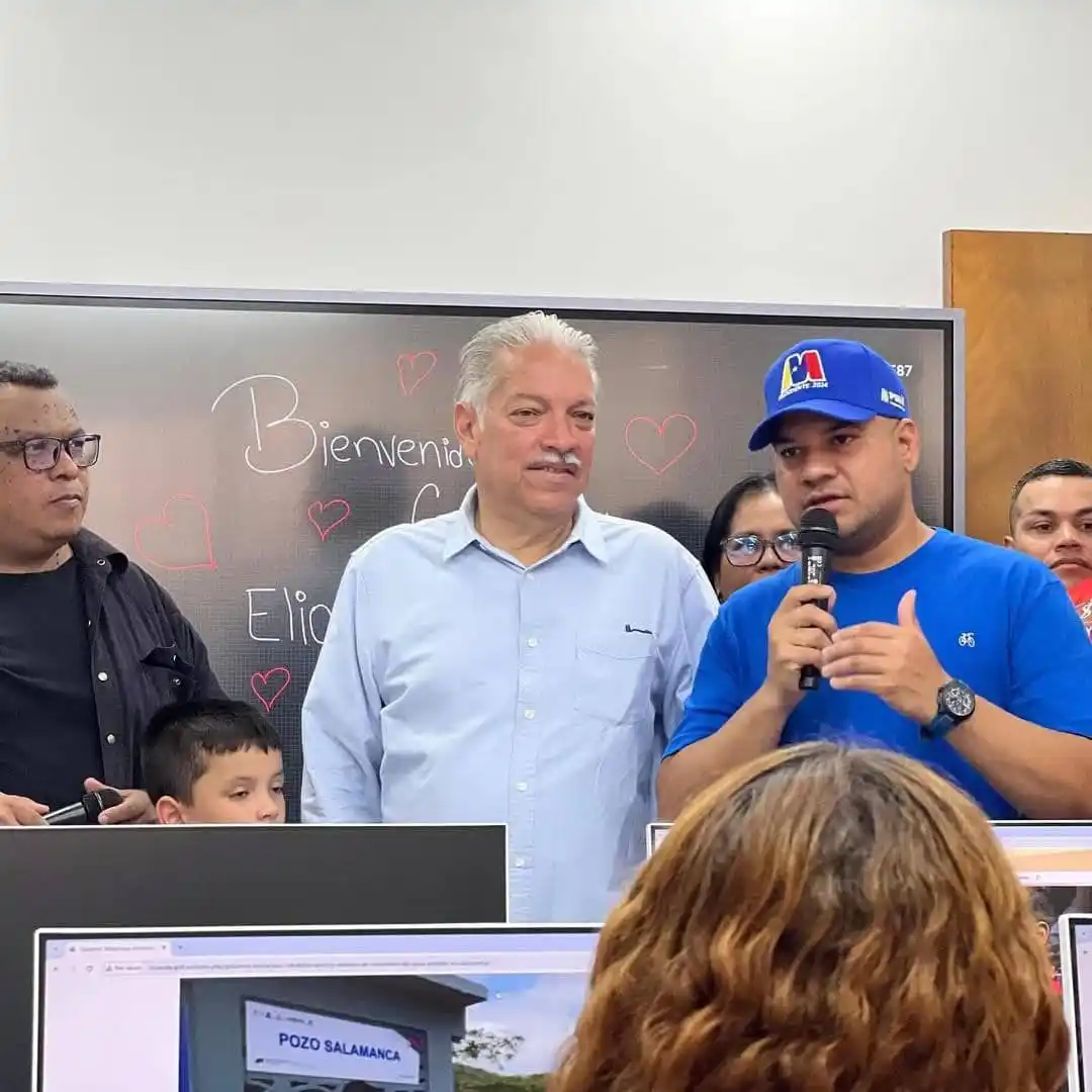 Play Multimedios 95.7 post