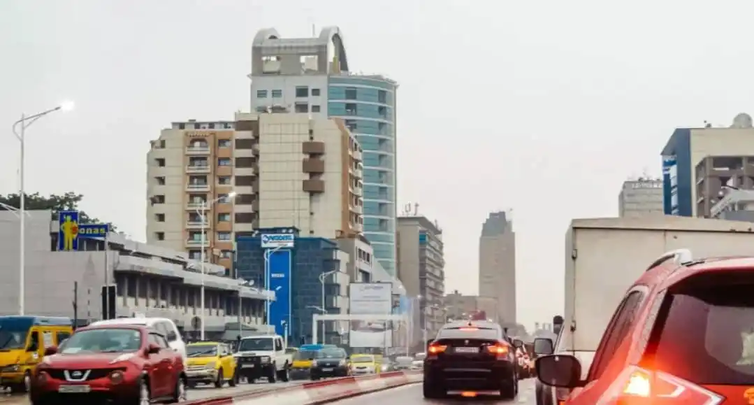 Image from REVOLUTION | RDC: *RDC: à Kinshasa, une pénurie de produits venus de l'est du pays* En ...