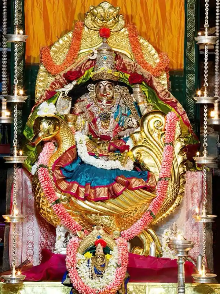 Image from Shishyavrunda of Sri Sringeri Sharada Peetham : Live now from Sringeri: Vishesha Puja by Jagadguru Sri Mahasannidhanam...