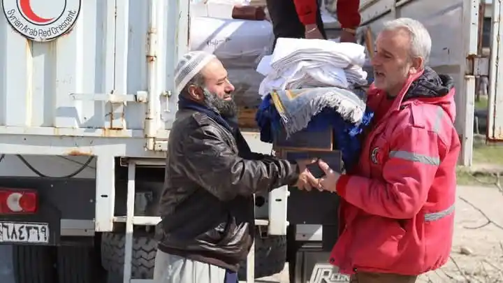 Image from صحيفة الفداء: الهلال الأحمر بحماة يقدم مواد صحية ونظافة ل160 مسجداً الفداء -حسان ال...