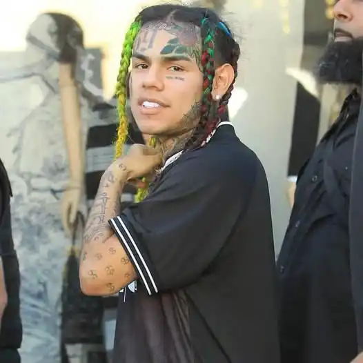 Image from Siempre Viral: Tekashi nunca deja de sorprenderme🫢 https://sivii.xyz/?p=1719 https:/...