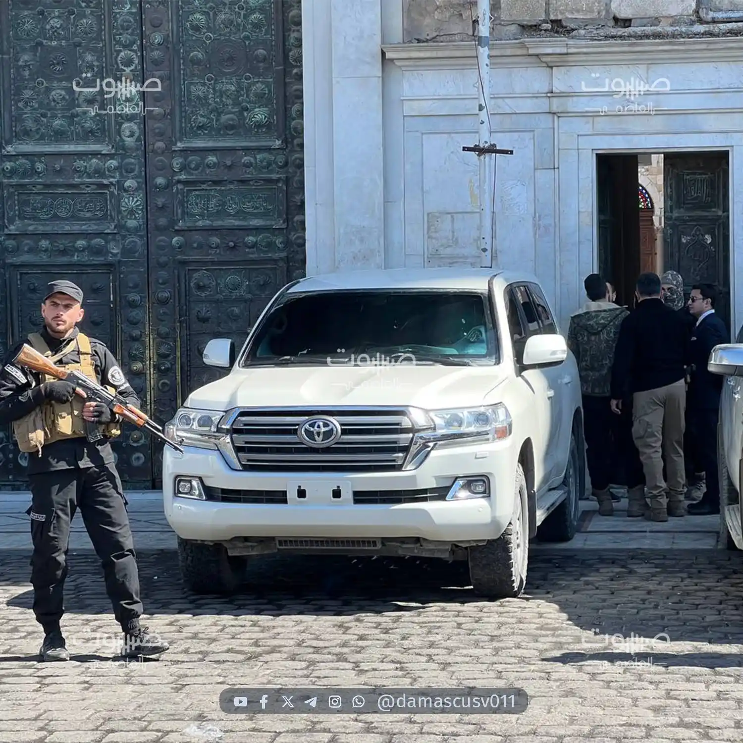 Image from صوت العاصمة: مراسل صوت العاصمة: إغلاق جزئي للمسجد الأموي أمام الزوار والمصلين تزامن...