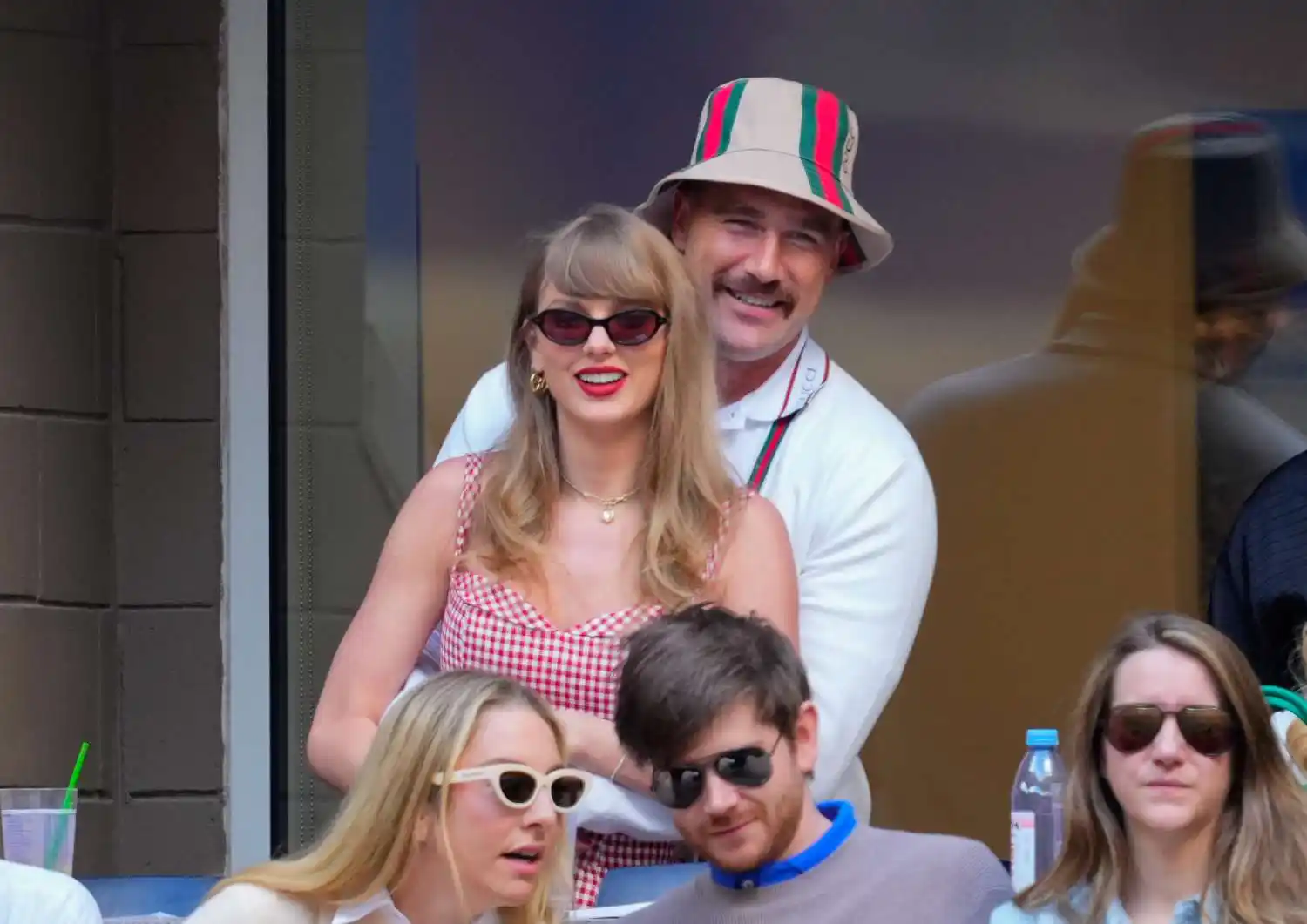 Taylor Swift | Español 💚💛💜❤️🩵🖤 post