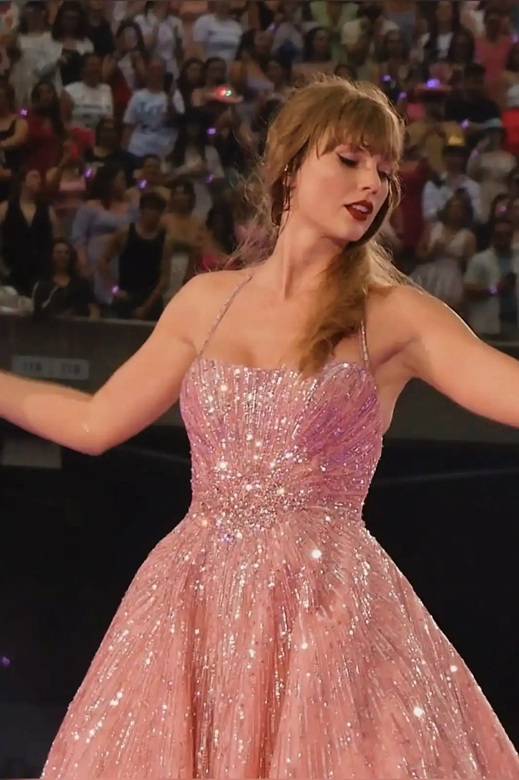 Taylor Swift | Español 💚💛💜❤️🩵🖤 post