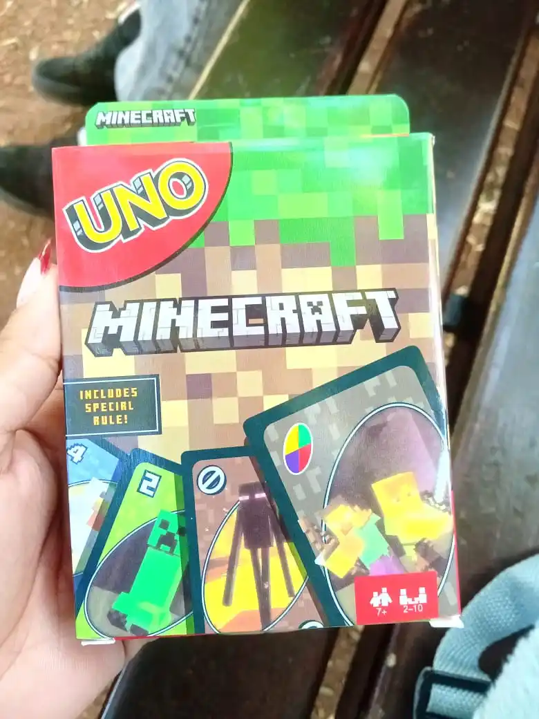 Una Negra, Una Blanca, Una Amarilla, Una Puchaina Y Una Gris post