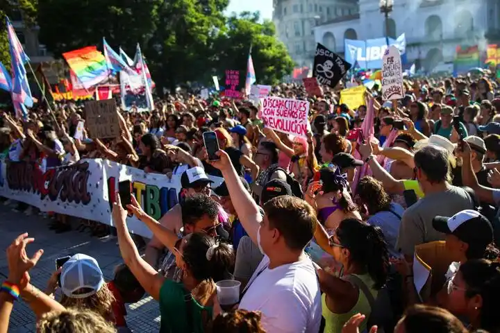 AGENCIA PACO URONDO post