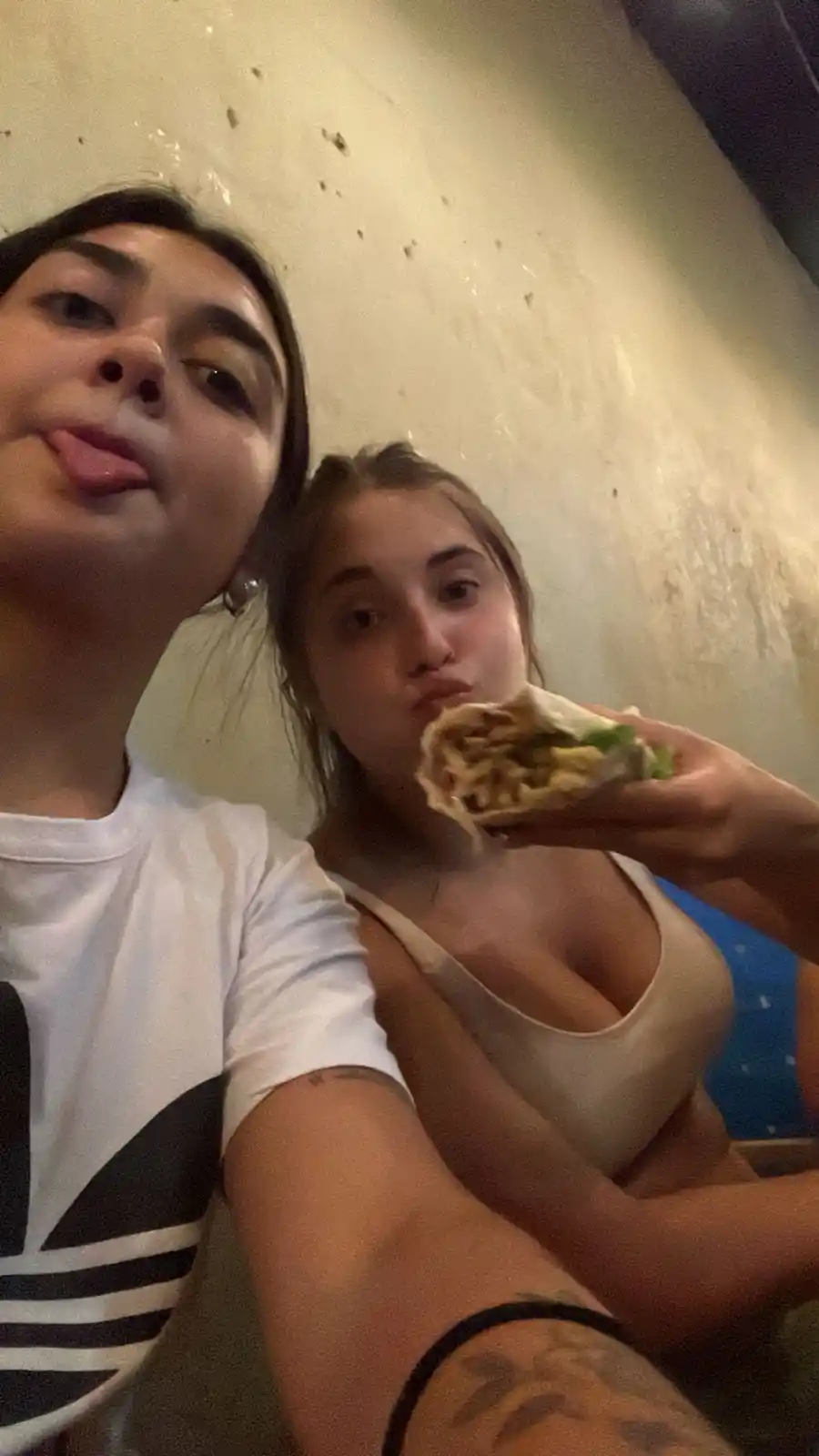 Amixus🫦🧚🏻‍♀️ post