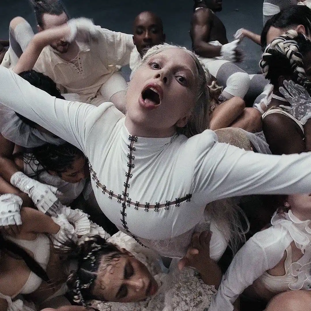 Lady Gaga A Go Go post