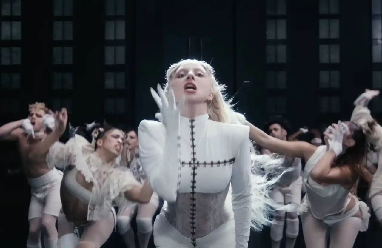 Lady Gaga A Go Go post