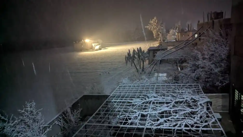 Image from طقس حمص | Homs Weather: ❄️❄️ العقربية تكتسي بالثلوج! ❄️❄️ شهدت بلدة العقربية في ريف حمص الجنو...